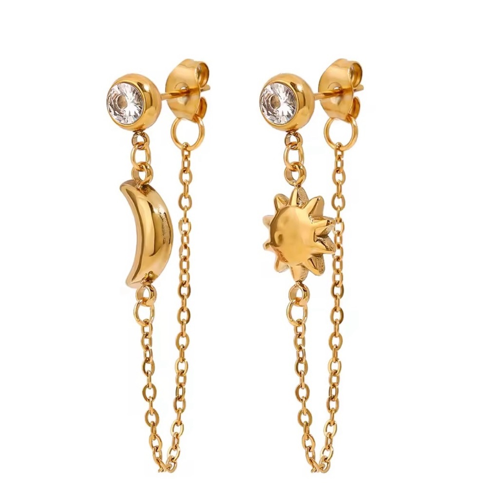 NEW✨ 18K Gold Plated Star And Moon Zirconia Pendant Earrings